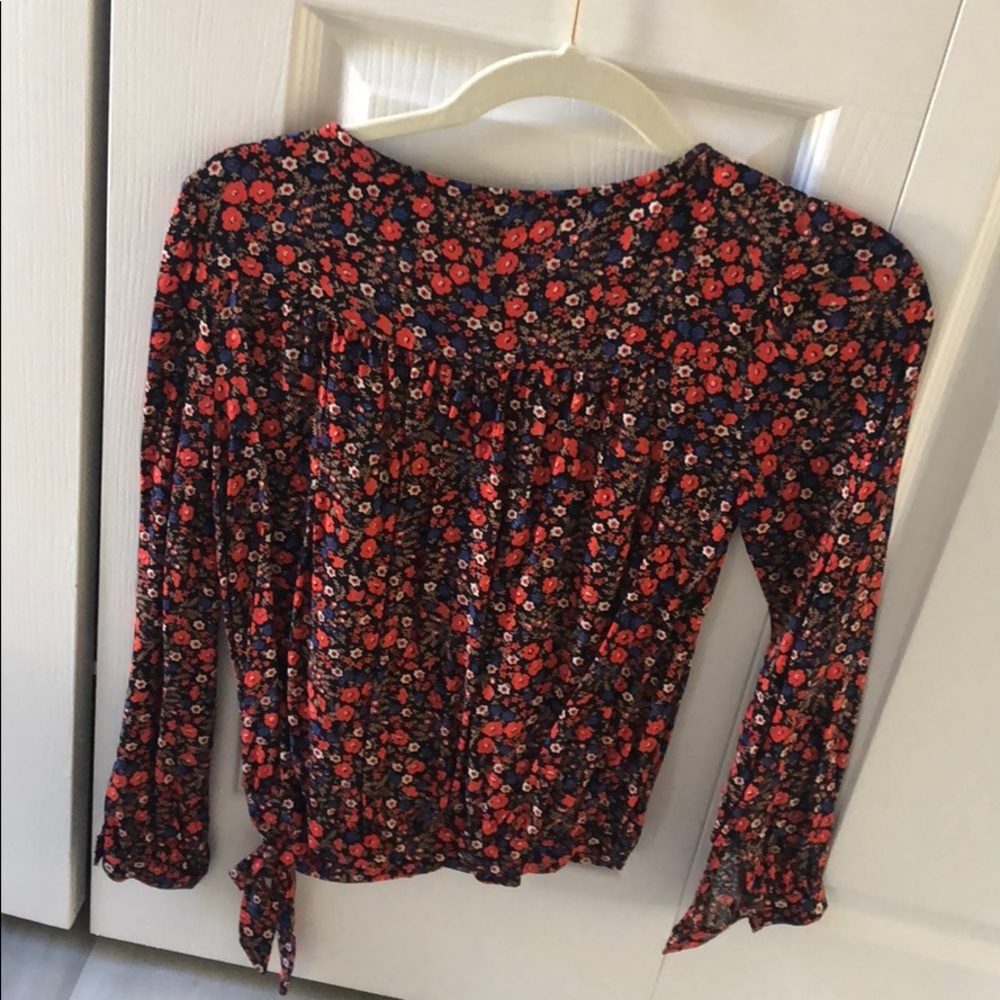 Universal Thread Fall Wrap Top - Picture 4 of 4